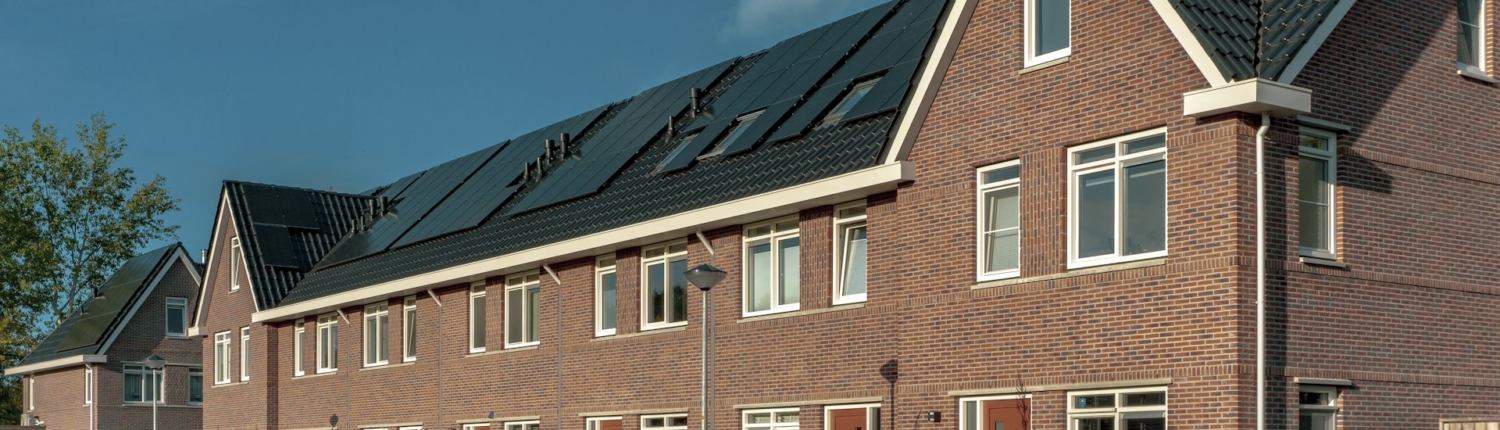 nieuw huis met zonnepanelen